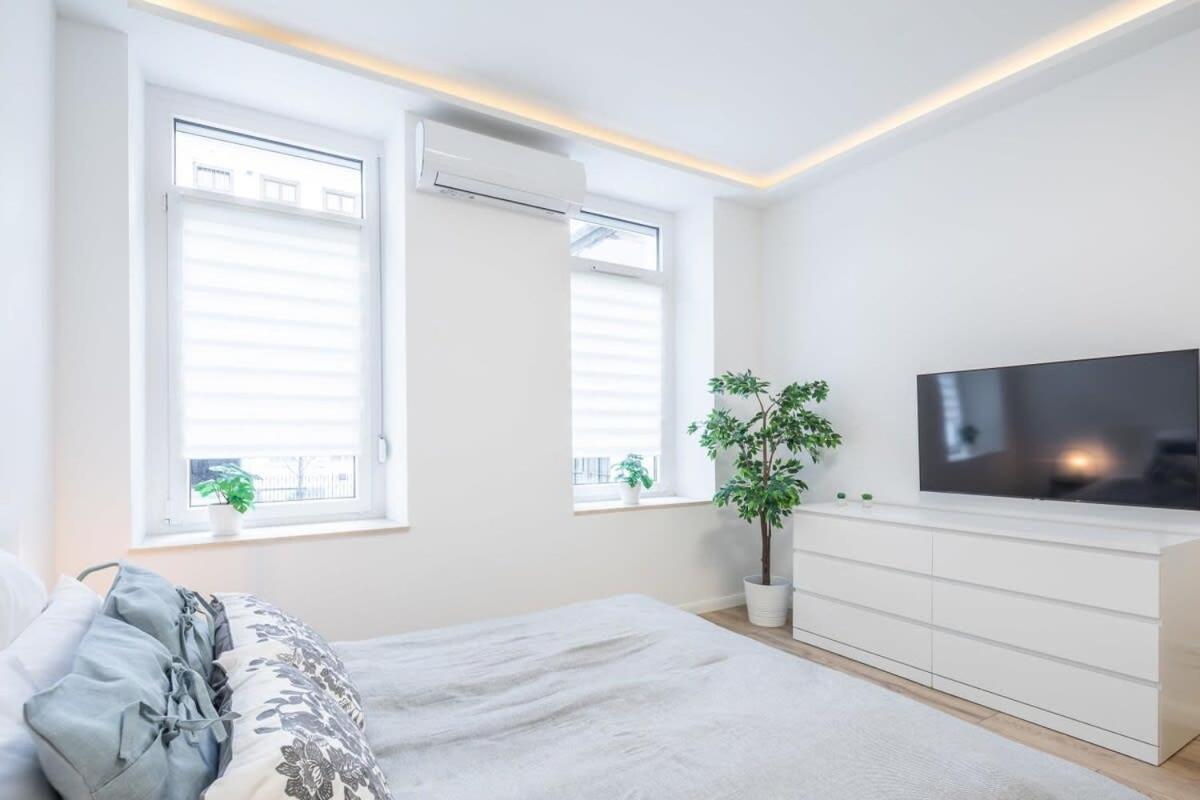 Apartment Modern In Downtown Area Budapest
